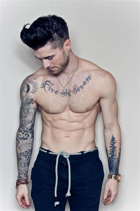 tatuajes hombre|tatuajes en hombres morenos flacos.